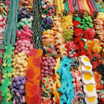 Müzlik, kekszek, édességek, chipsek